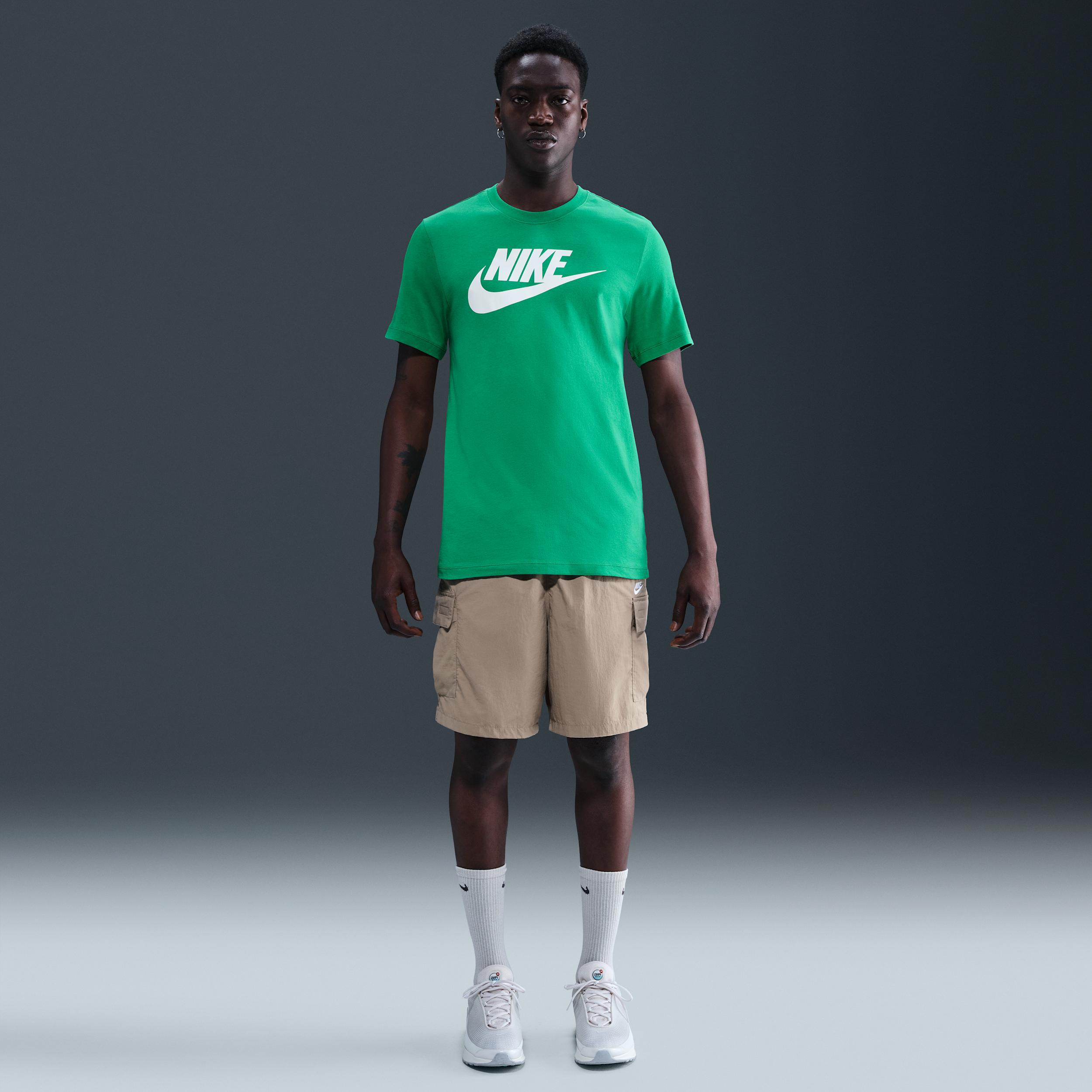 Mens Nike Sportswear T-Shirt | AR5004-324 Product Image