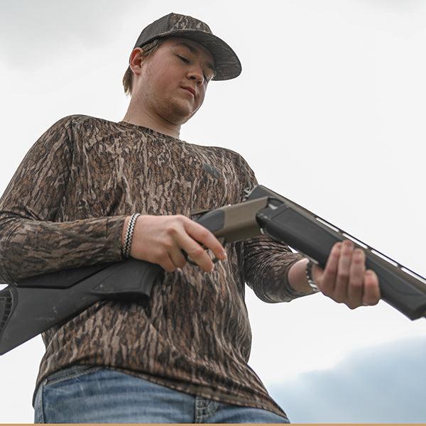 Gator Waders Performance Shirt | Mens - Mossy Oak Bottomland Male Product Image