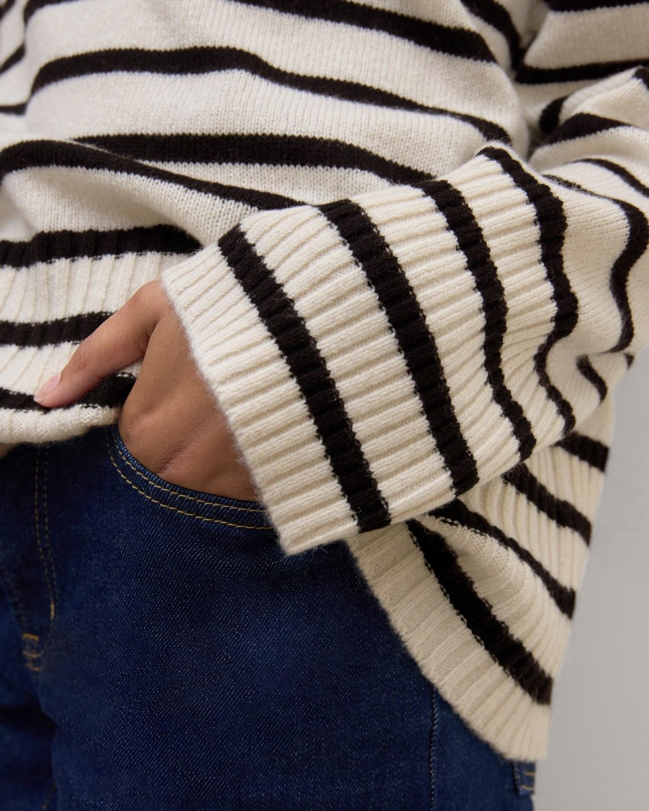 Womens Boxy Turtleneck in Cashmere Sweater by Everlane Product Image