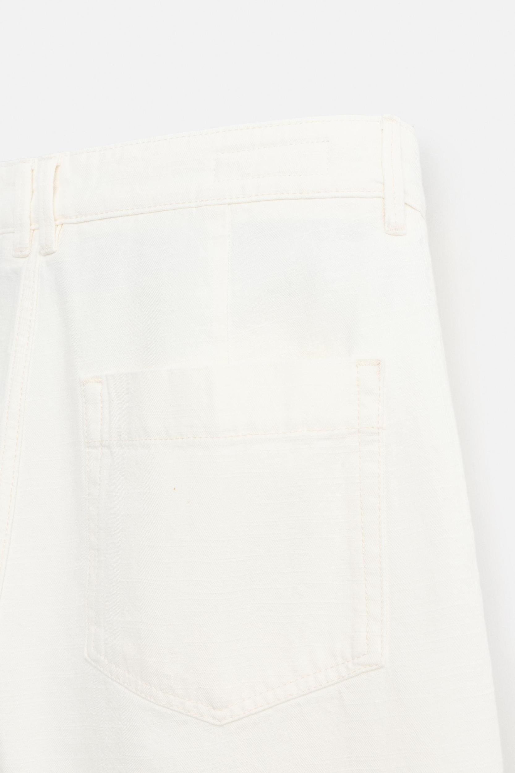 RELAXED FIT PLEATED BERMUDA SHORTS Product Image