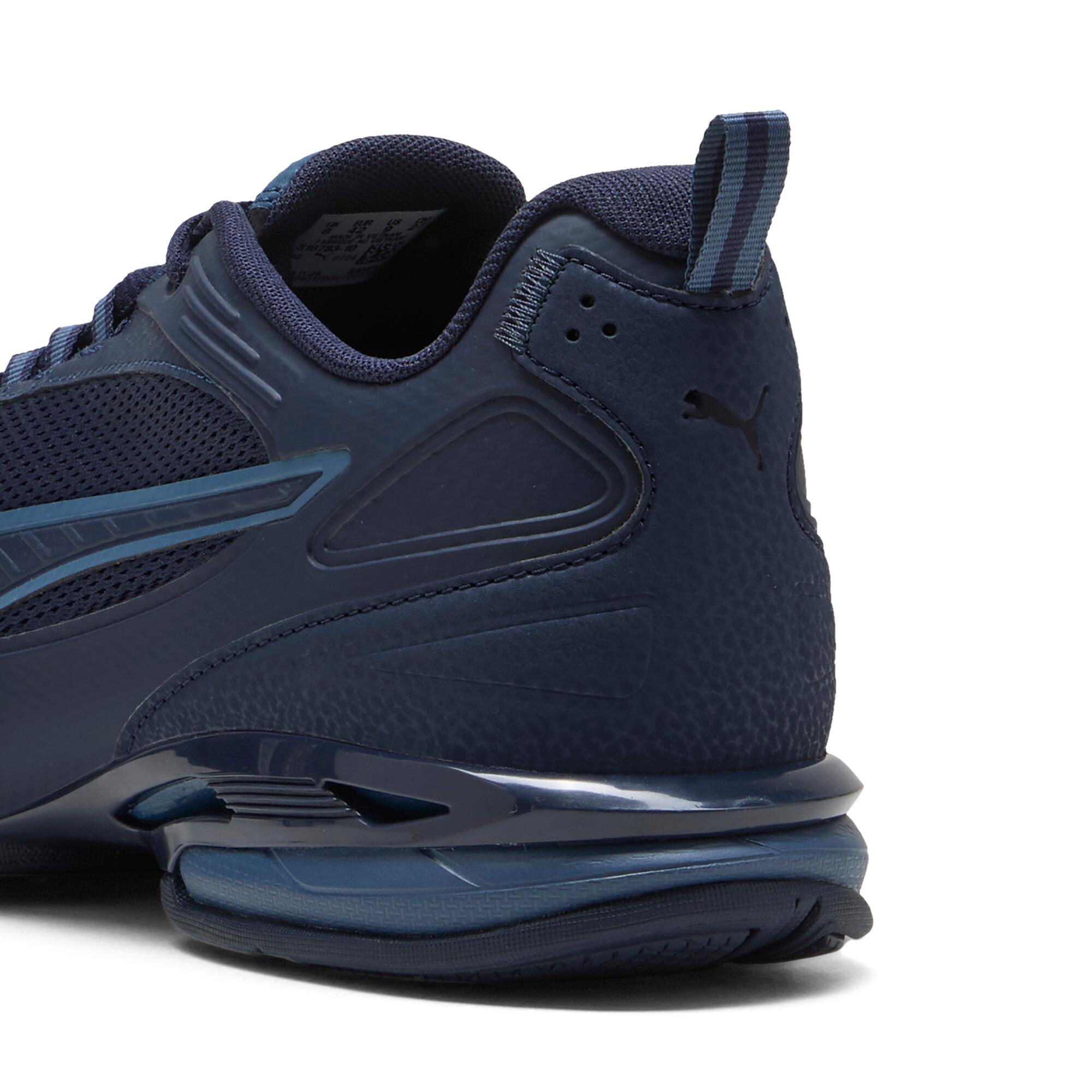 Magnetic Men's Sneakers Product Image