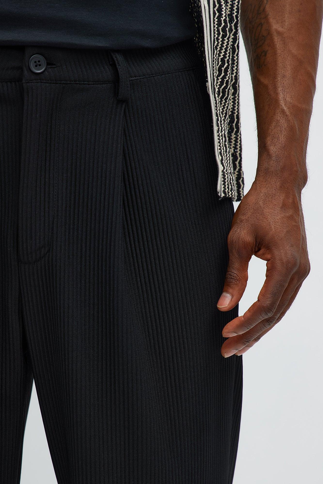 Show Up Straight Pleated Trousers - Black Male Product Image