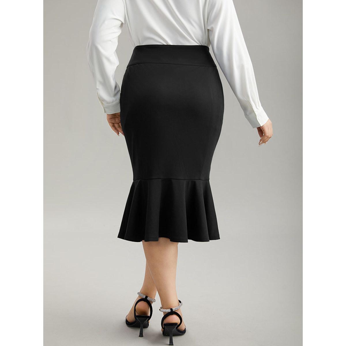 Plus Size Plain Ruffles Buckle Detail Mermaid Hem Skirt Women Black Office Style accents Bodycon Medium stretch Work Skirts BloomChic 26/4X Product Image
