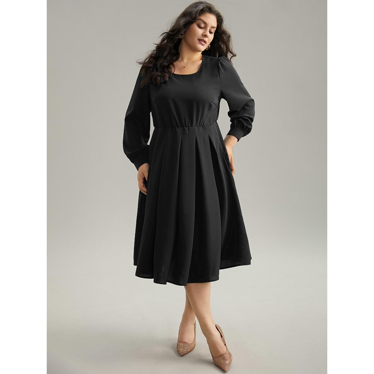 Plus Size Static-Free Plain Pleated Pocket Dress Black Women Elegant Plain Round Neck Long Sleeve Curvy Midi Dress BloomChic 22-24/3X Product Image