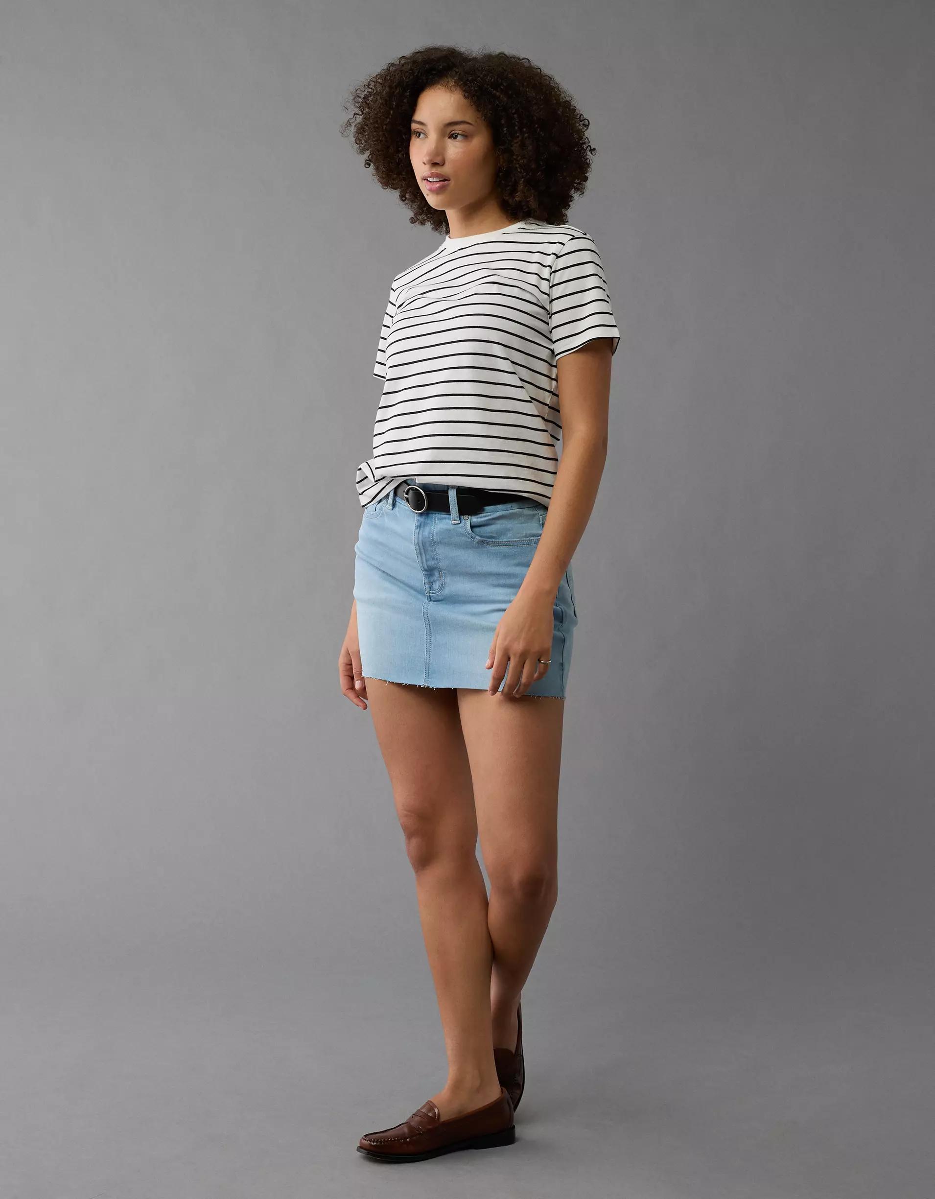 AE Classic T-Shirt Product Image