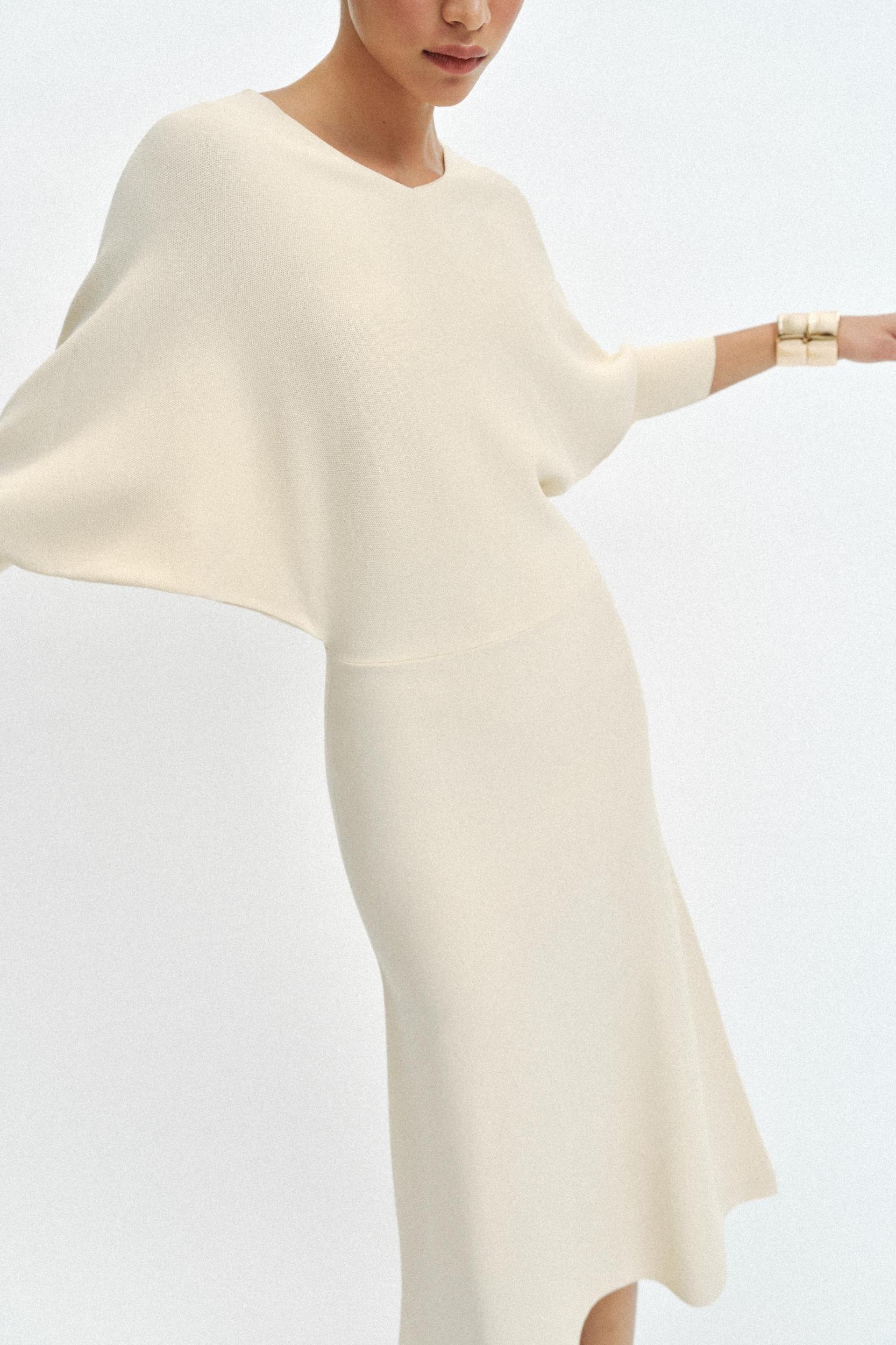 KNIT MIDI DRESS Product Image