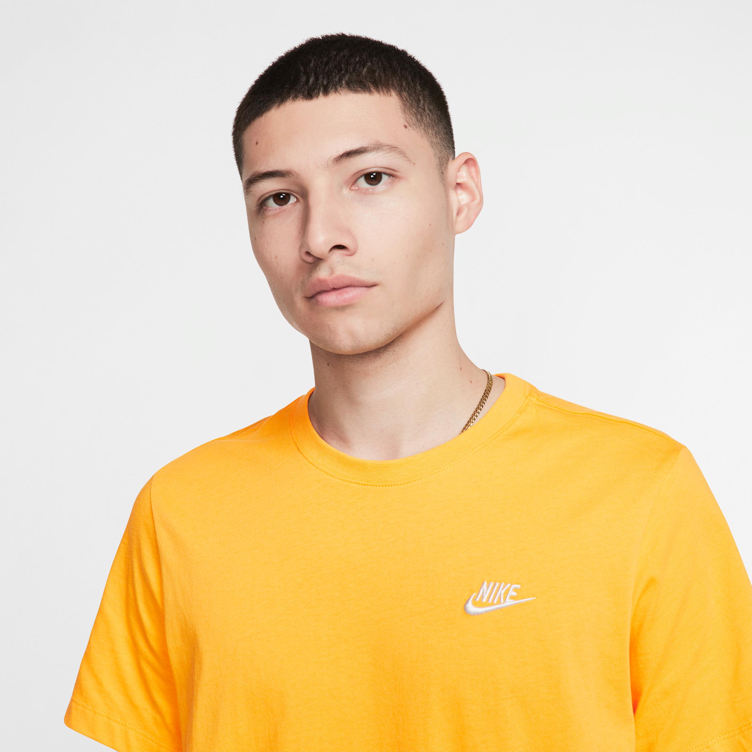 Nike Sportswear Club Men's T-Shirt Product Image
