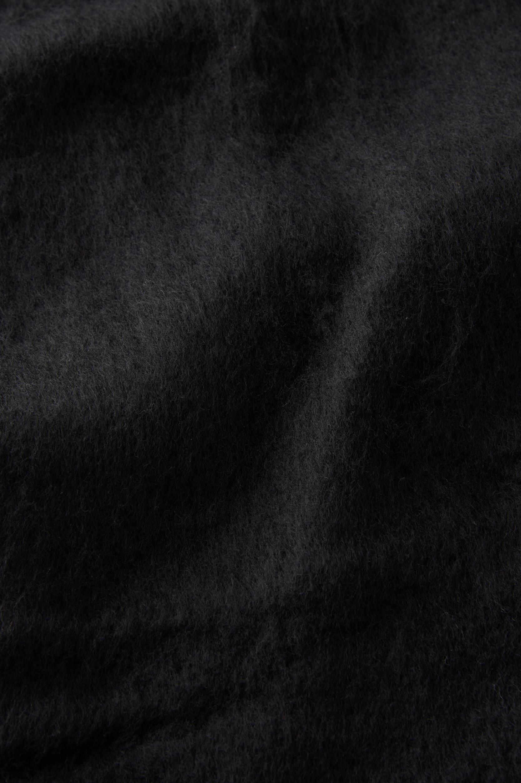 Luxe Tassel Scarf Product Image