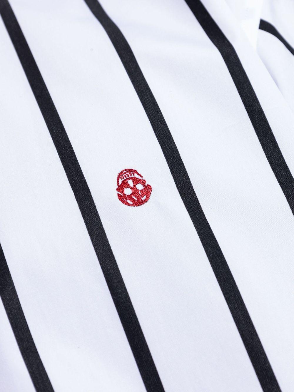 Skull striped shirt Product Image