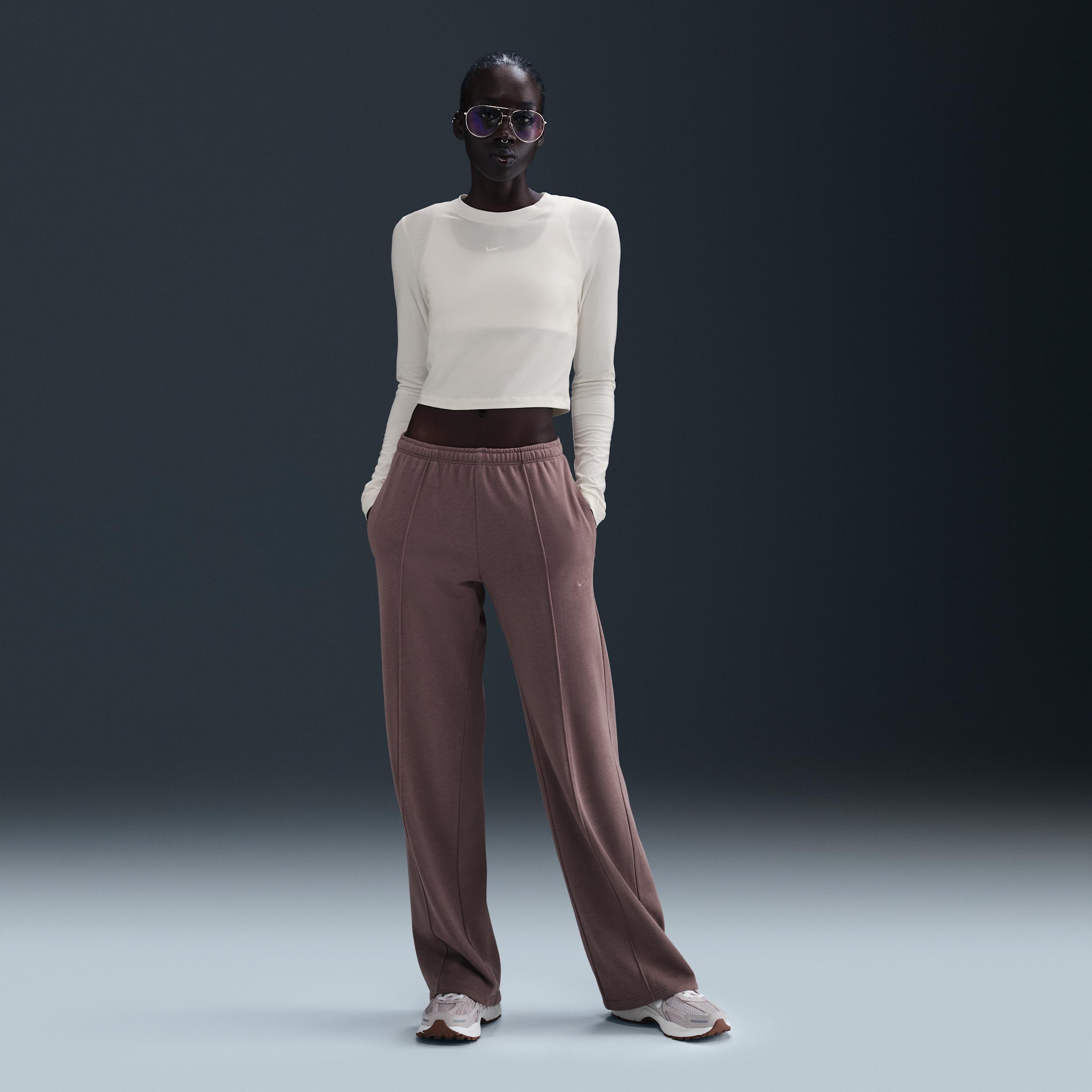 Nike Sportswear Chill Knit Women's Slim Long-Sleeve Cropped Top Product Image