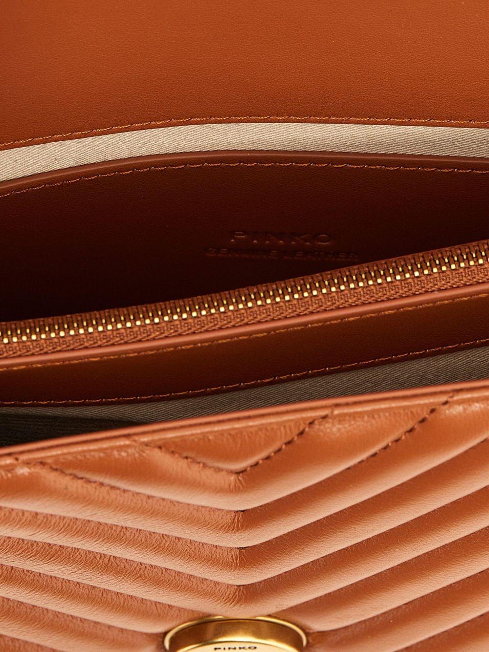 Classic Love One crossbody bag Product Image