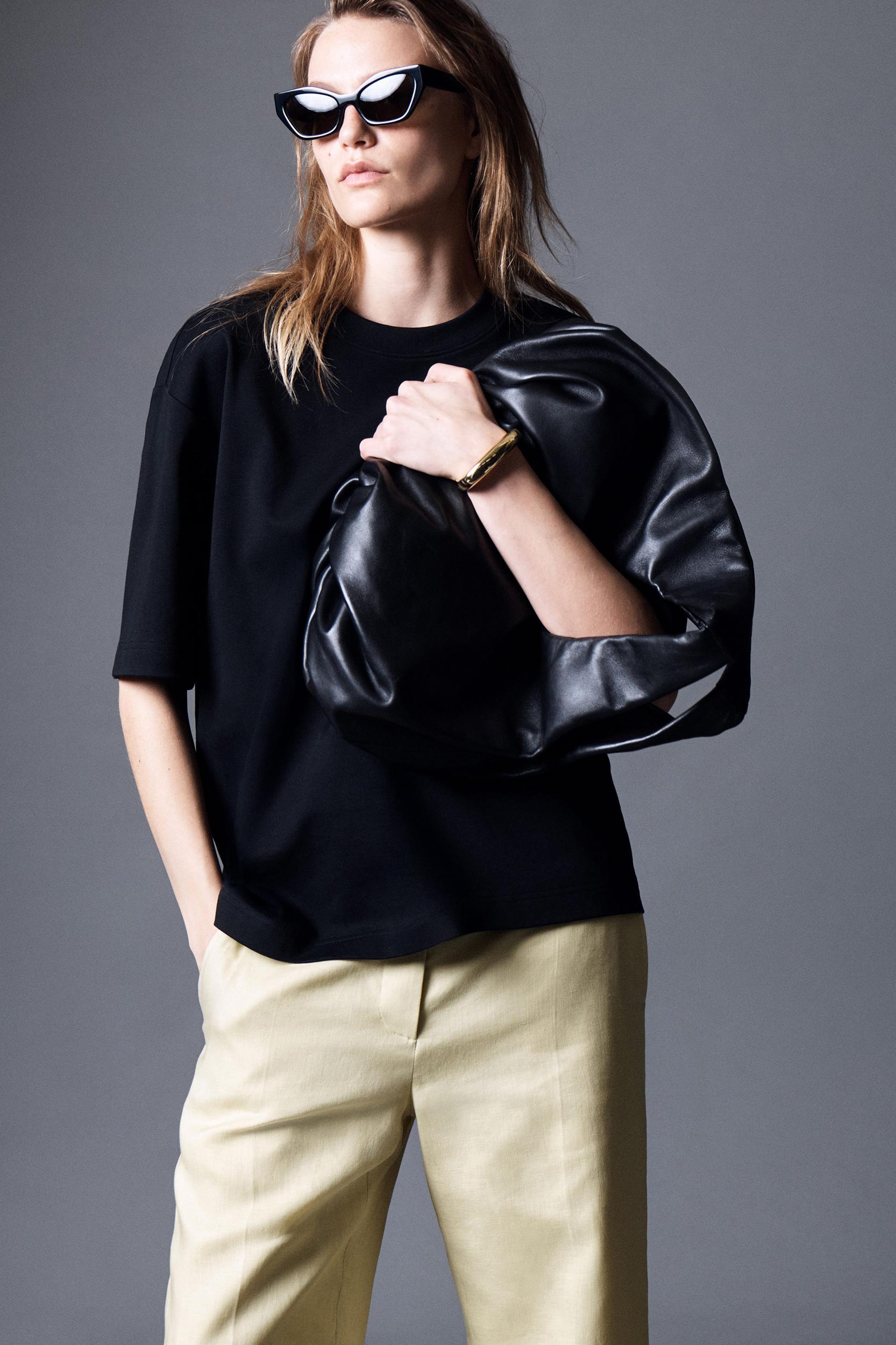 OVERSIZED COTTON T-SHIRT Product Image