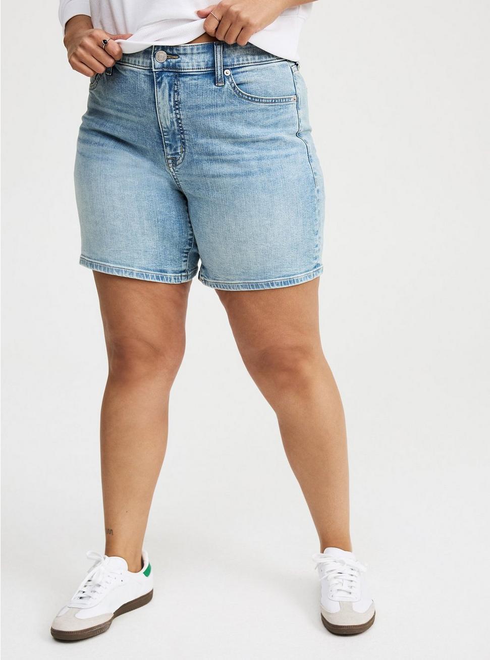 7'' Perfect High-Rise Short Product Image