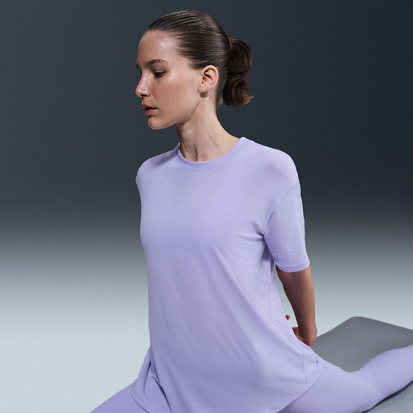 Nike One Relaxed Women's Dri-FIT Short-Sleeve Top Product Image