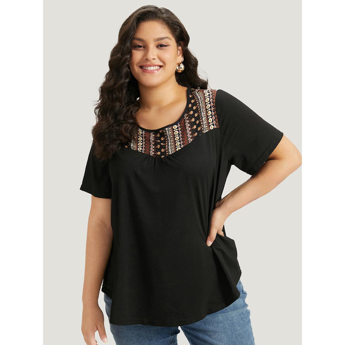 Plus Size Bandana Striped Patchwork Gathered T-shirt Black Women Elegant Printed Bohemian Print Round Neck Dailywear T-shirts BloomChic 12/L Product Image