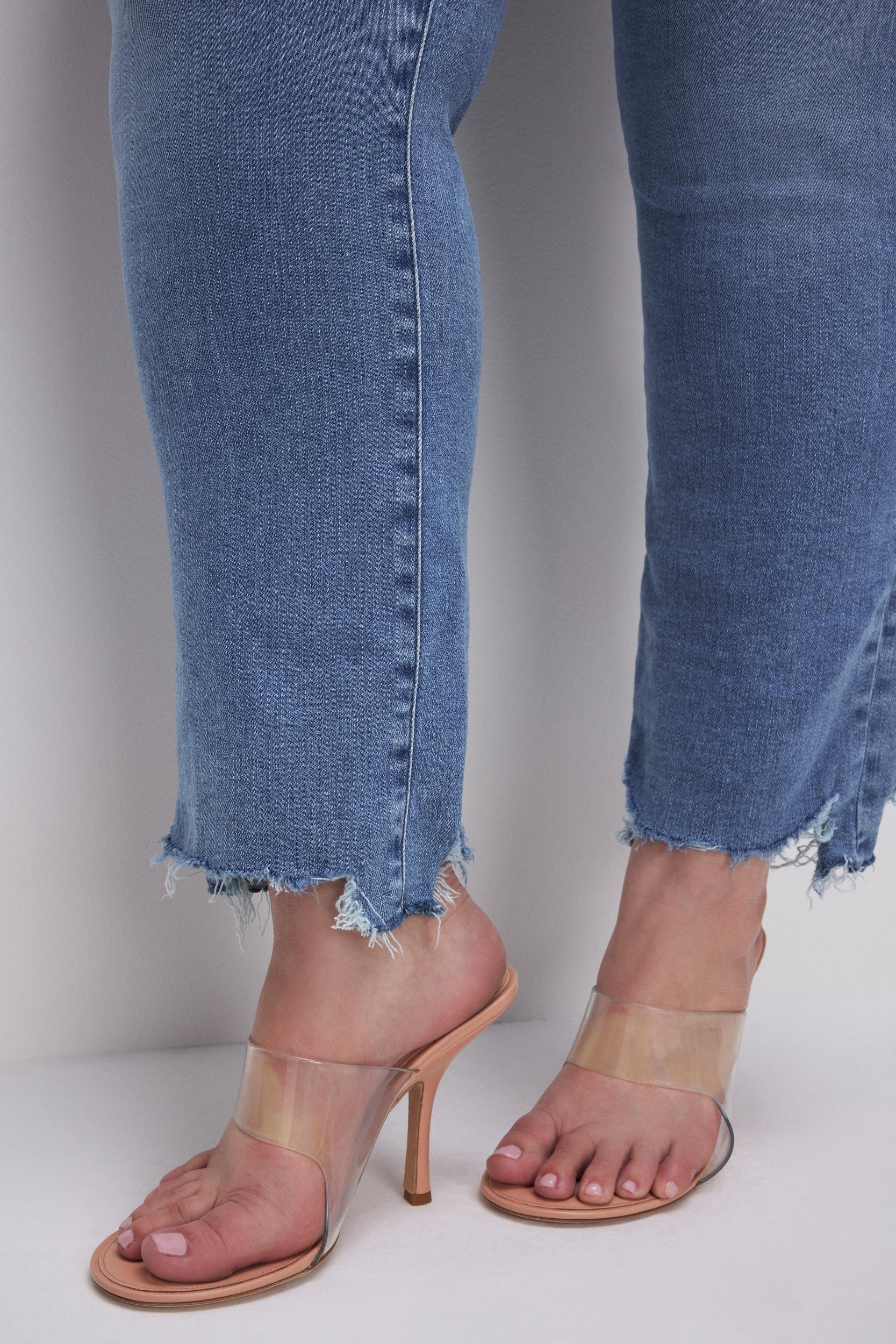 SOFT-TECH GOOD LEGS STRAIGHT JEANS | INDIGO514 Product Image