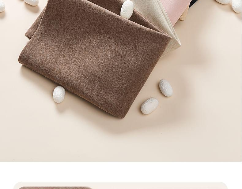 Mid Rise Plain Thermal Leggings Product Image