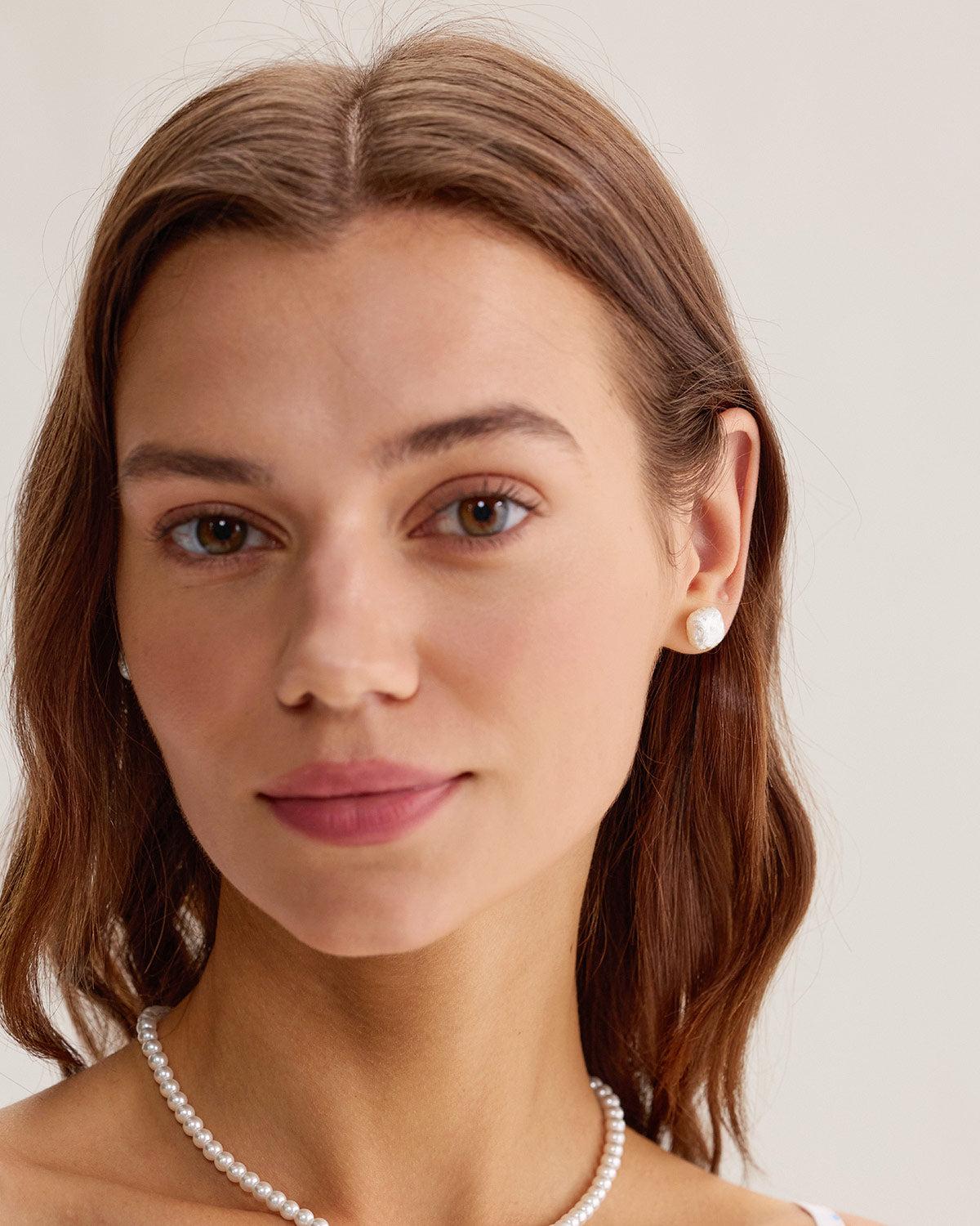 Silver Pearl Earrings Product Image