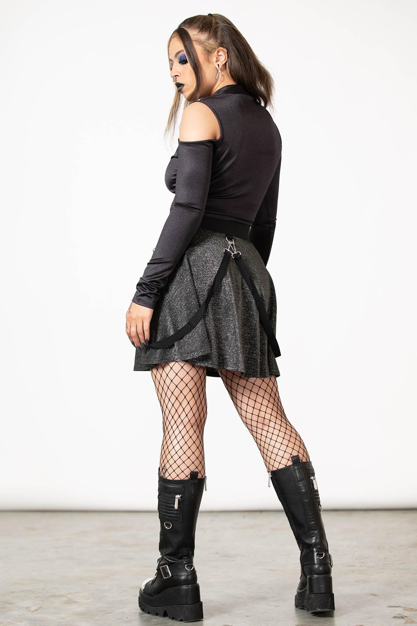 Knavery Top Female Product Image