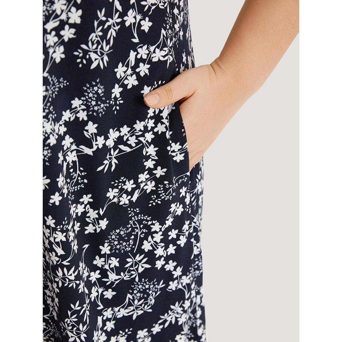 Plus Size Ditsy Floral Pocket Crew Neck Tank Dress Navy Women Casual Printed Round Neck Sleeveless Curvy Midi Dress BloomChic 22-24/3X Product Image