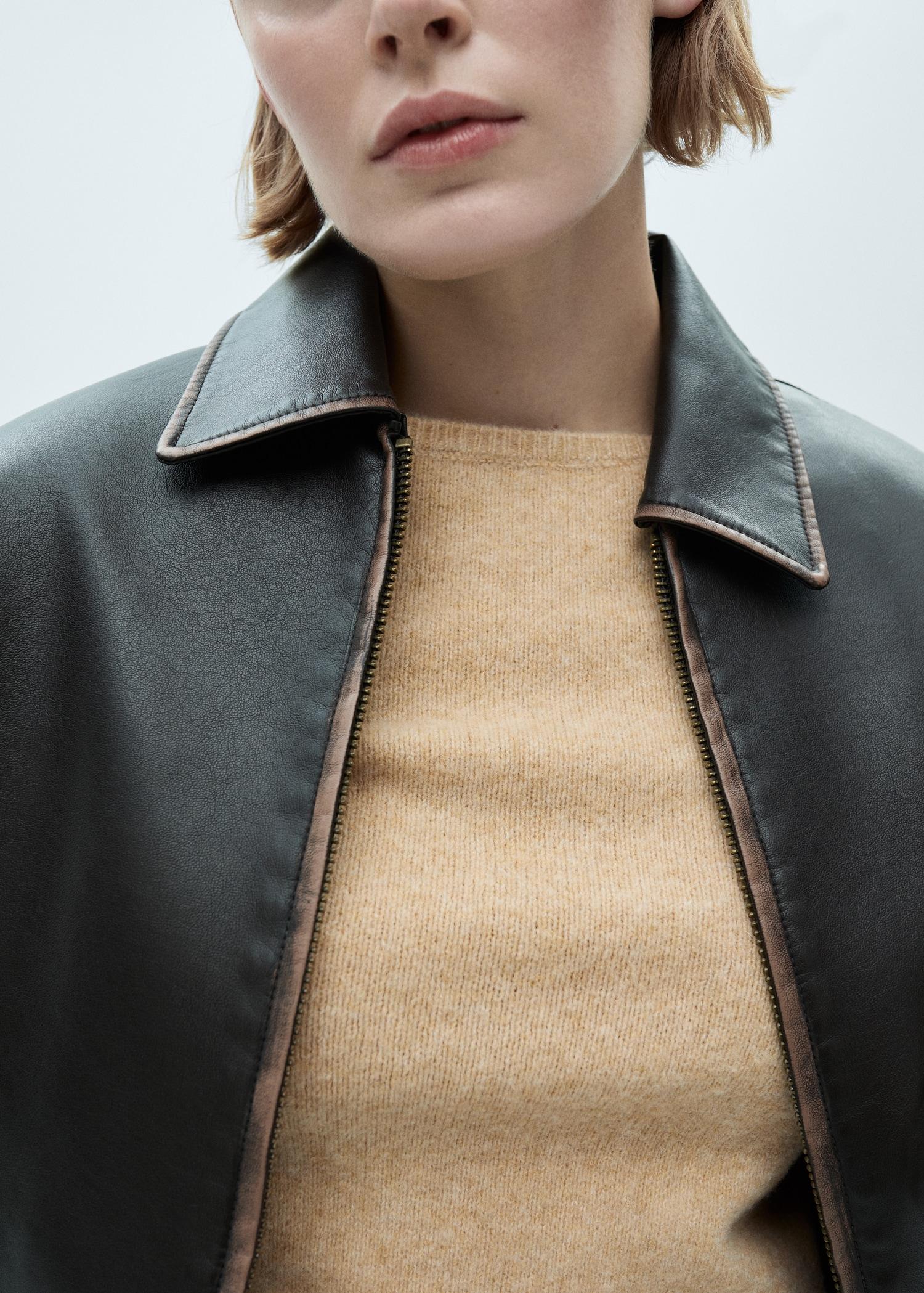 Fine-knit boat-neck sweater - Women | MANGO USA Product Image