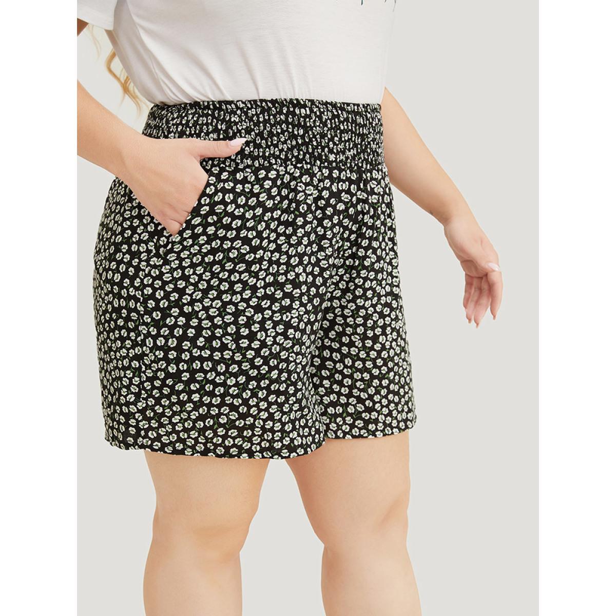 Plus Size Ditsy Floral Pocket Shirred Waist Shorts Women BlackFlower Elegant Shirred Dailywear Shorts BloomChic 14-16/1X Product Image