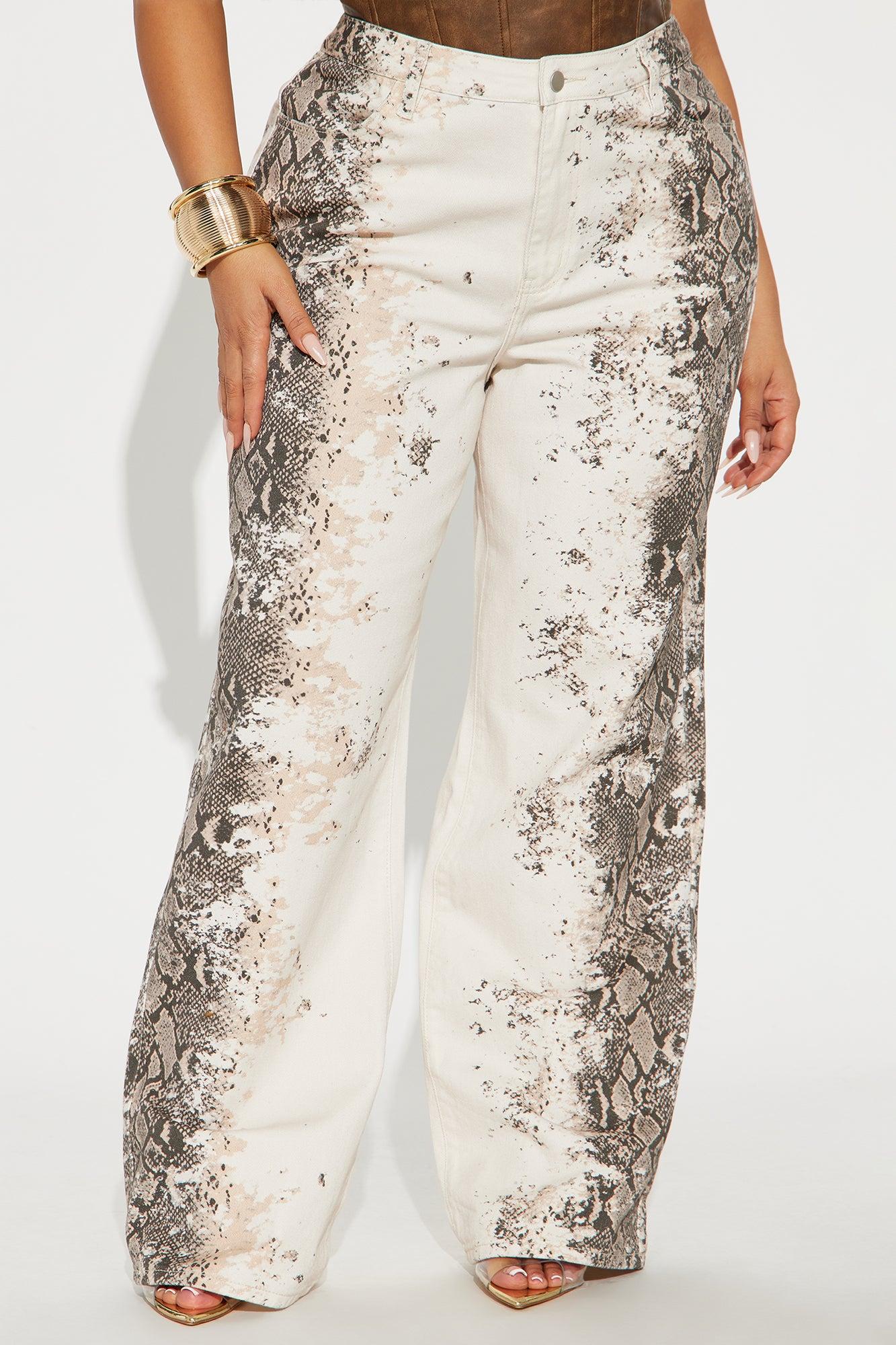 Trust No Snakes Printed Baggy Jeans - White Product Image