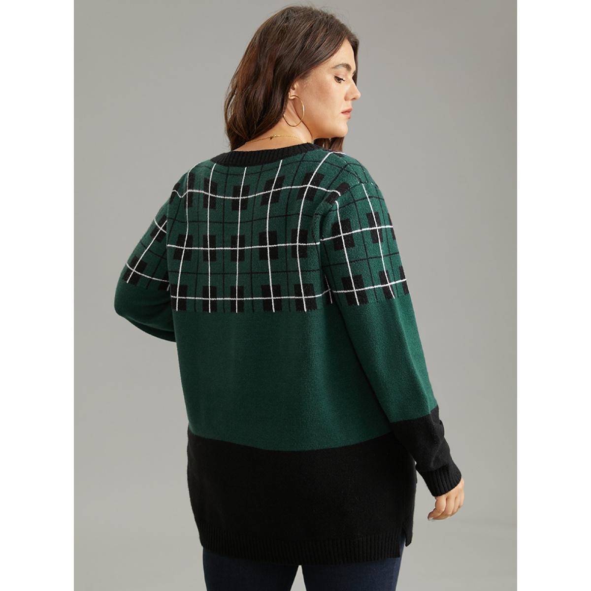 Plus Size Supersoft Essentials Plaid Geometric Contrast Pocket Cardigan DarkGreen Women Casual Loose Long Sleeve Dailywear Cardigans BloomChic 26/4X Product Image