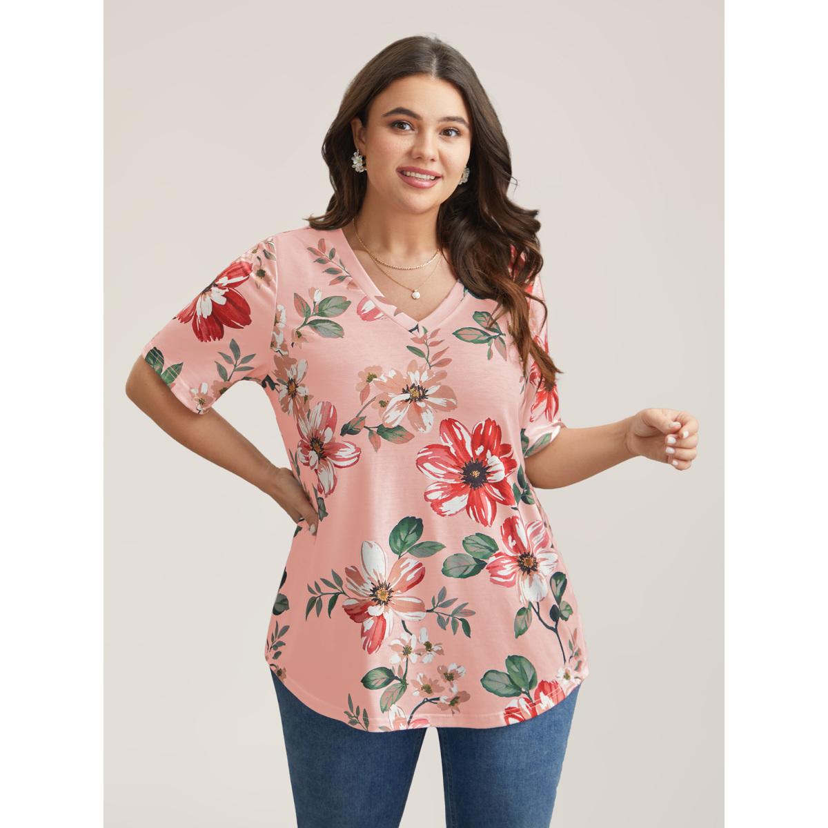 Plus Size Multi-Color Floral Print V-Neck T-Shirt Crepe Women Timeless Non Natural Flowers V-neck Elegant T-shirts BloomChic 30/6X Product Image