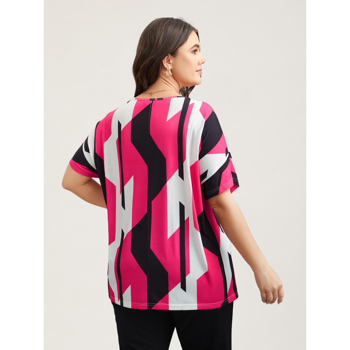 Plus Size Abstract Print V-Neck T-Shirt Multicolor Women Casual Contrast V-neck Everyday T-shirts BloomChic 14-16/1X Product Image