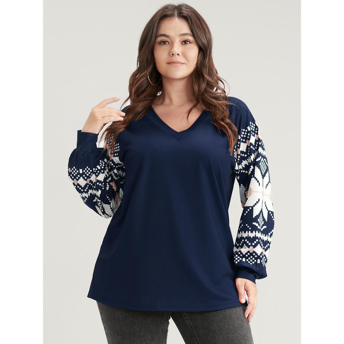 Plus Size Snowflake Print V Neck Drop Shoulder Sweatshirt Women Indigo Casual Contrast V-neck Festival-Christmas Sweatshirts BloomChic 12/L Product Image