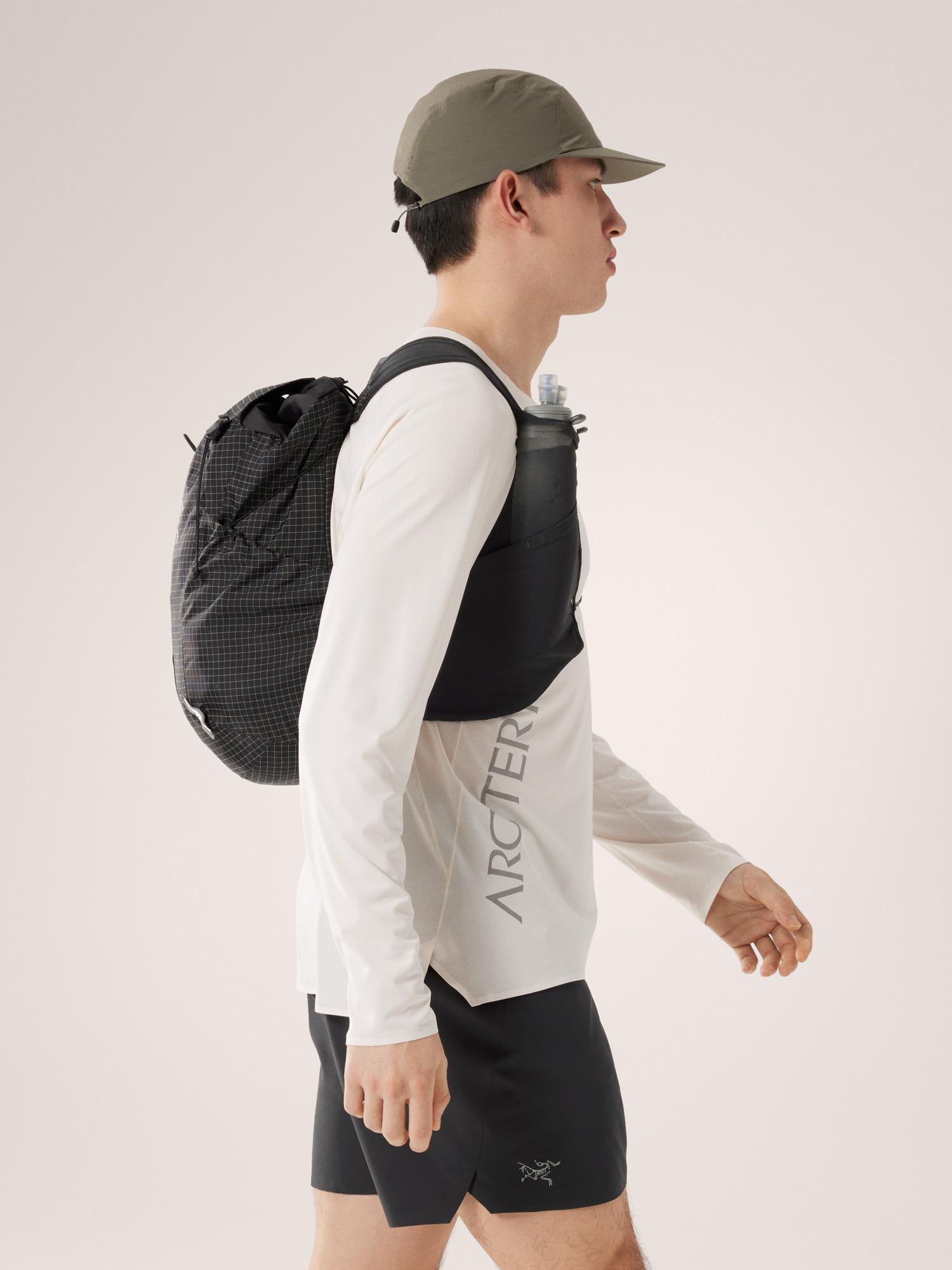 Norvan 14 Vest Product Image