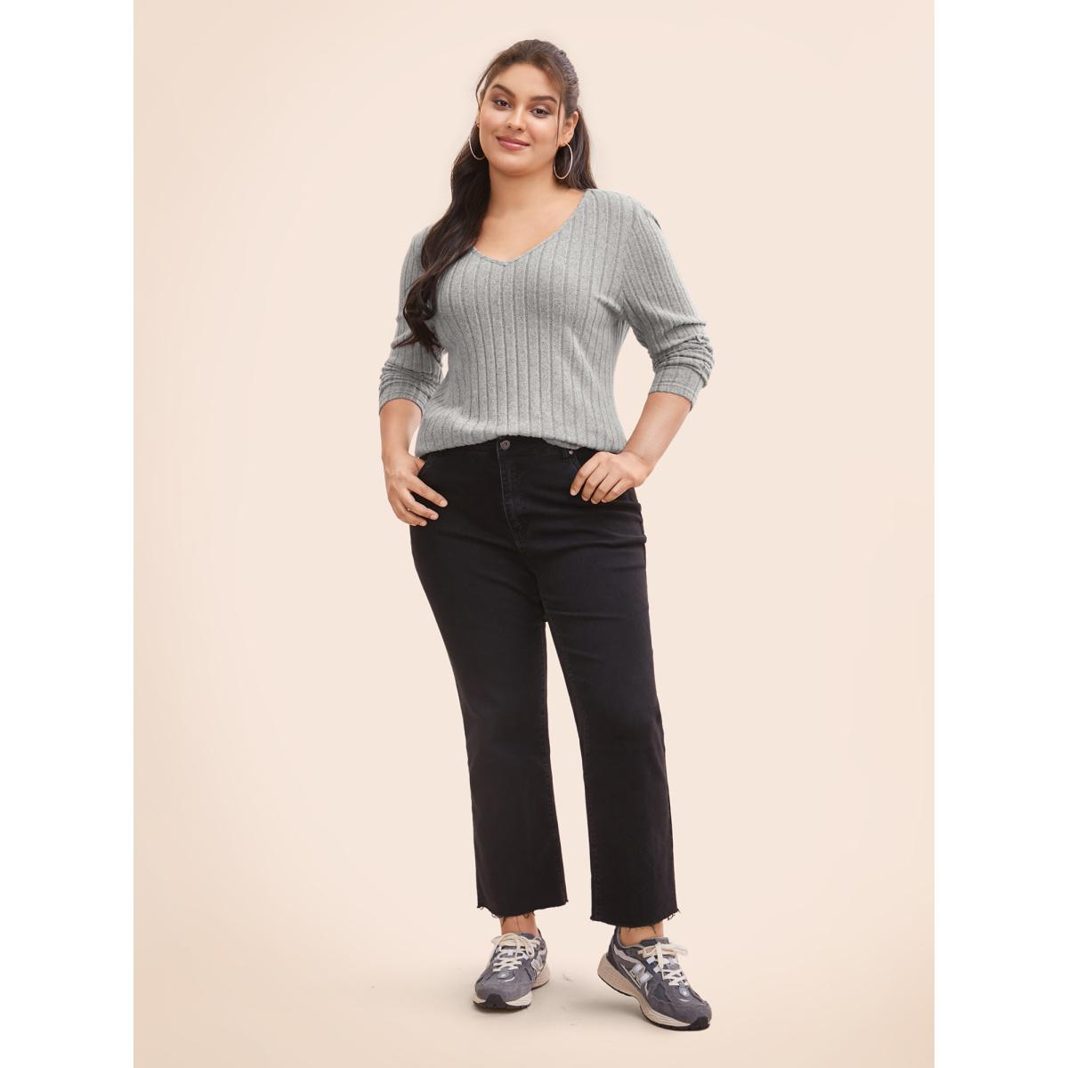 Plus Size Plain Textured Pit Strip Split Hem T-shirt LightGray Women Casual Texture V-neck Everyday T-shirts BloomChic 26/4X Product Image