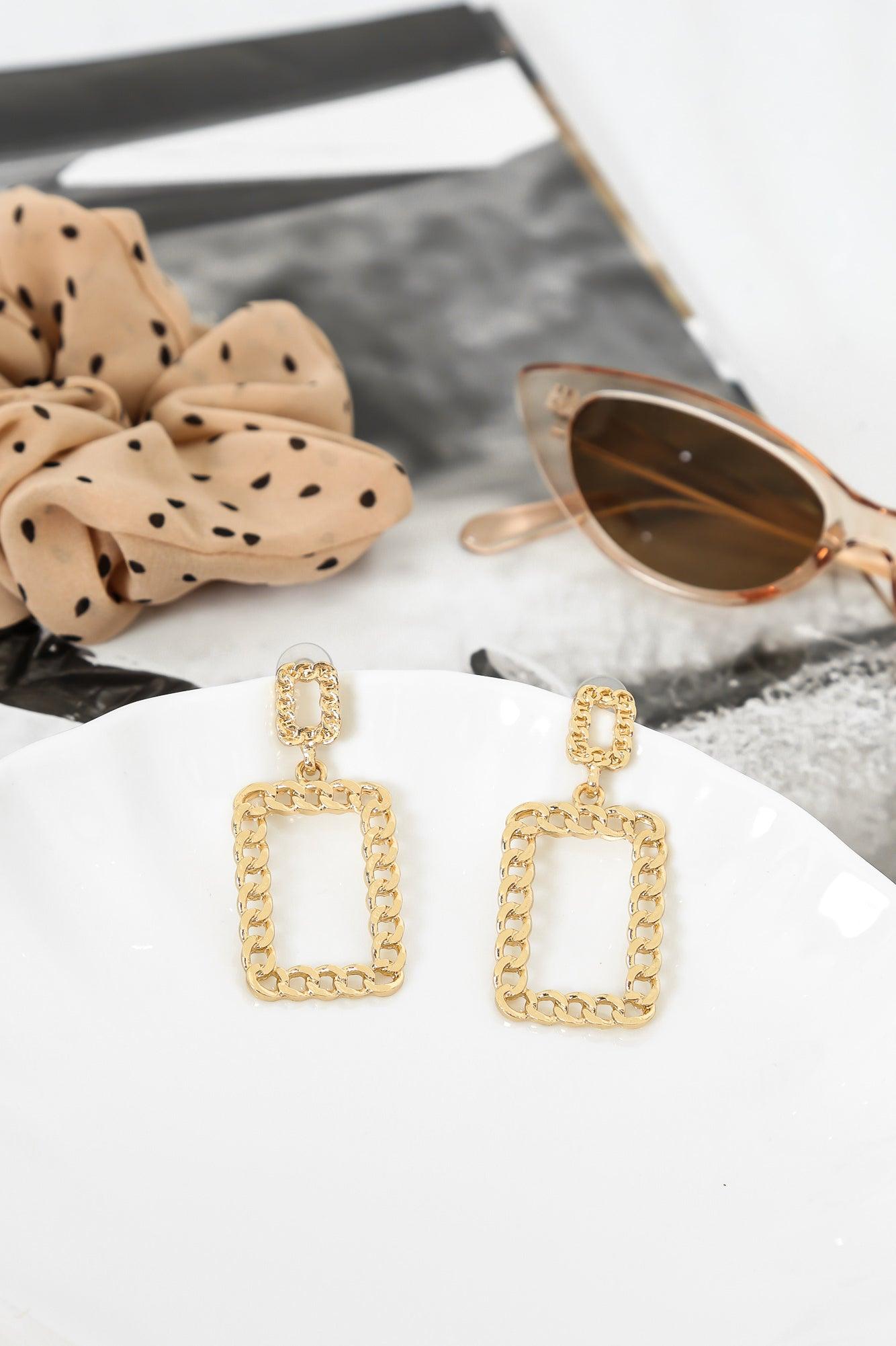 Dada Earrings Gold Product Image