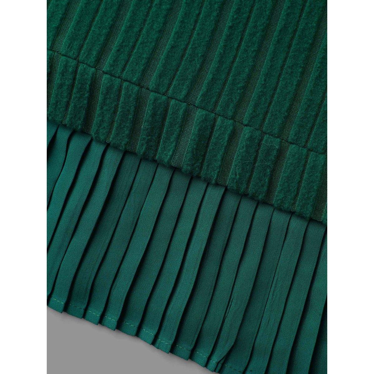 Plus Size Crew Neck Plain Pit Strip T-Shirt DarkGreen Women Casual Texture Round Neck Everyday T-shirts BloomChic 28/5X Product Image