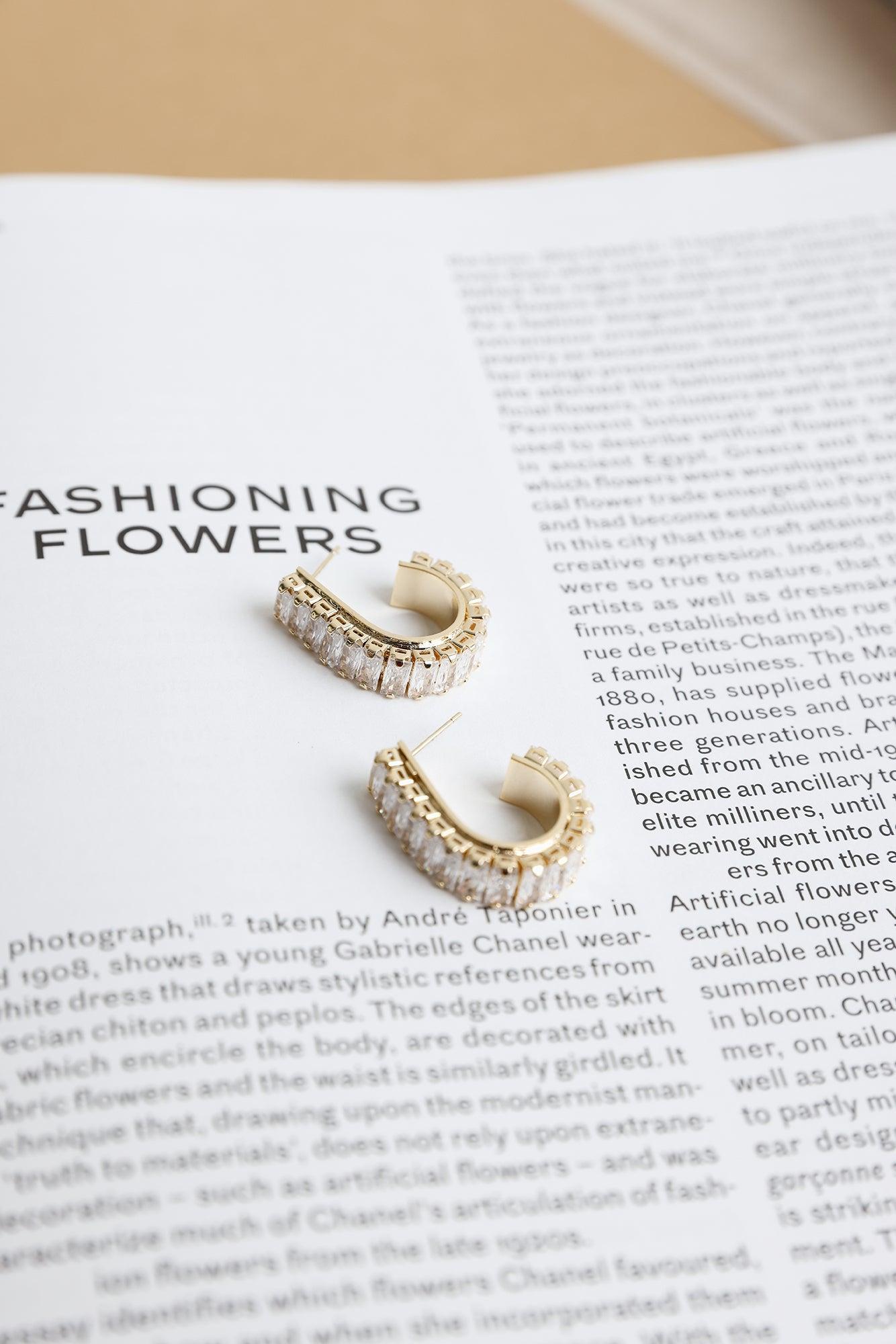 High Society Earrings Gold Product Image