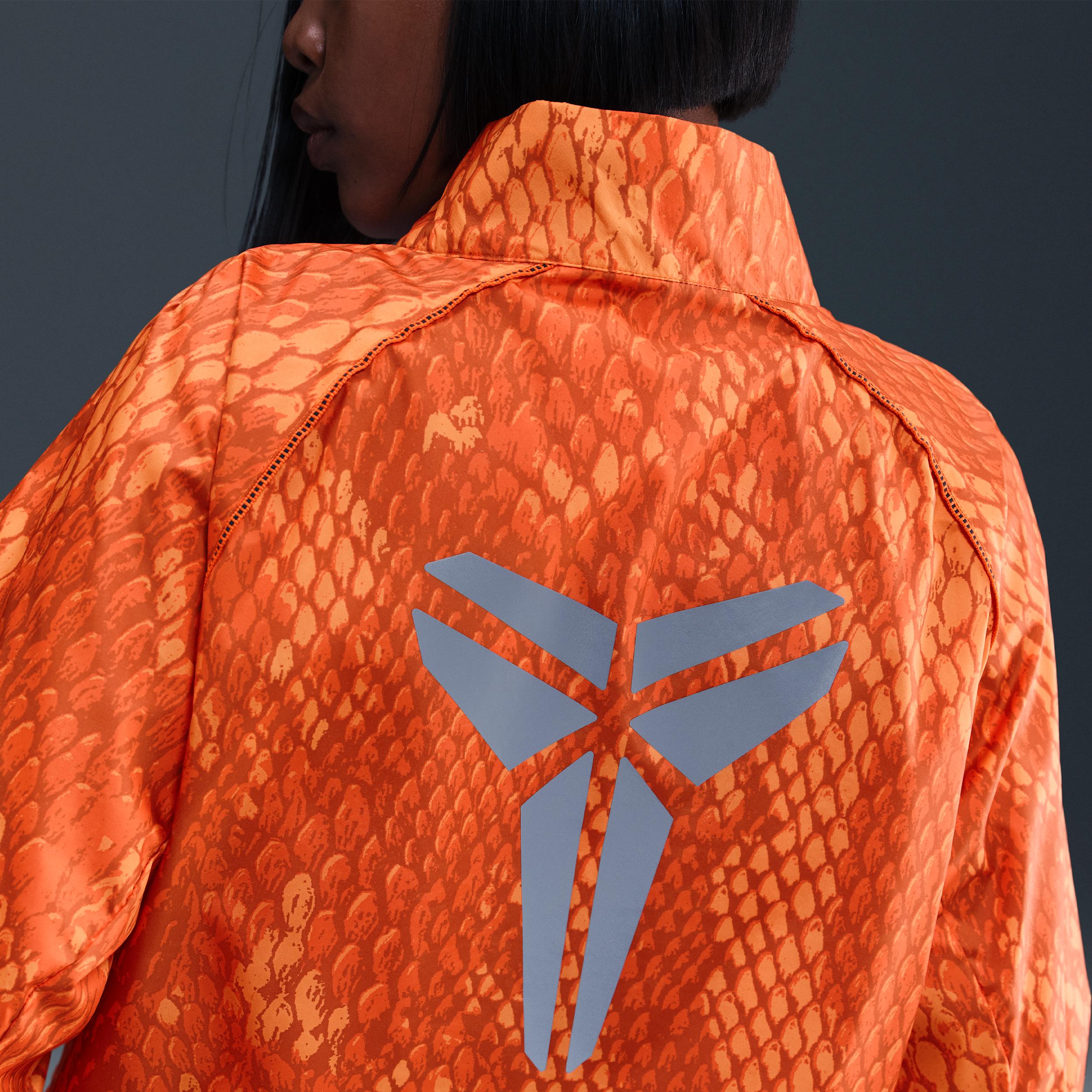 Nike Womens Kobe Lightweight Woven Jacket | IB2718-819 Product Image