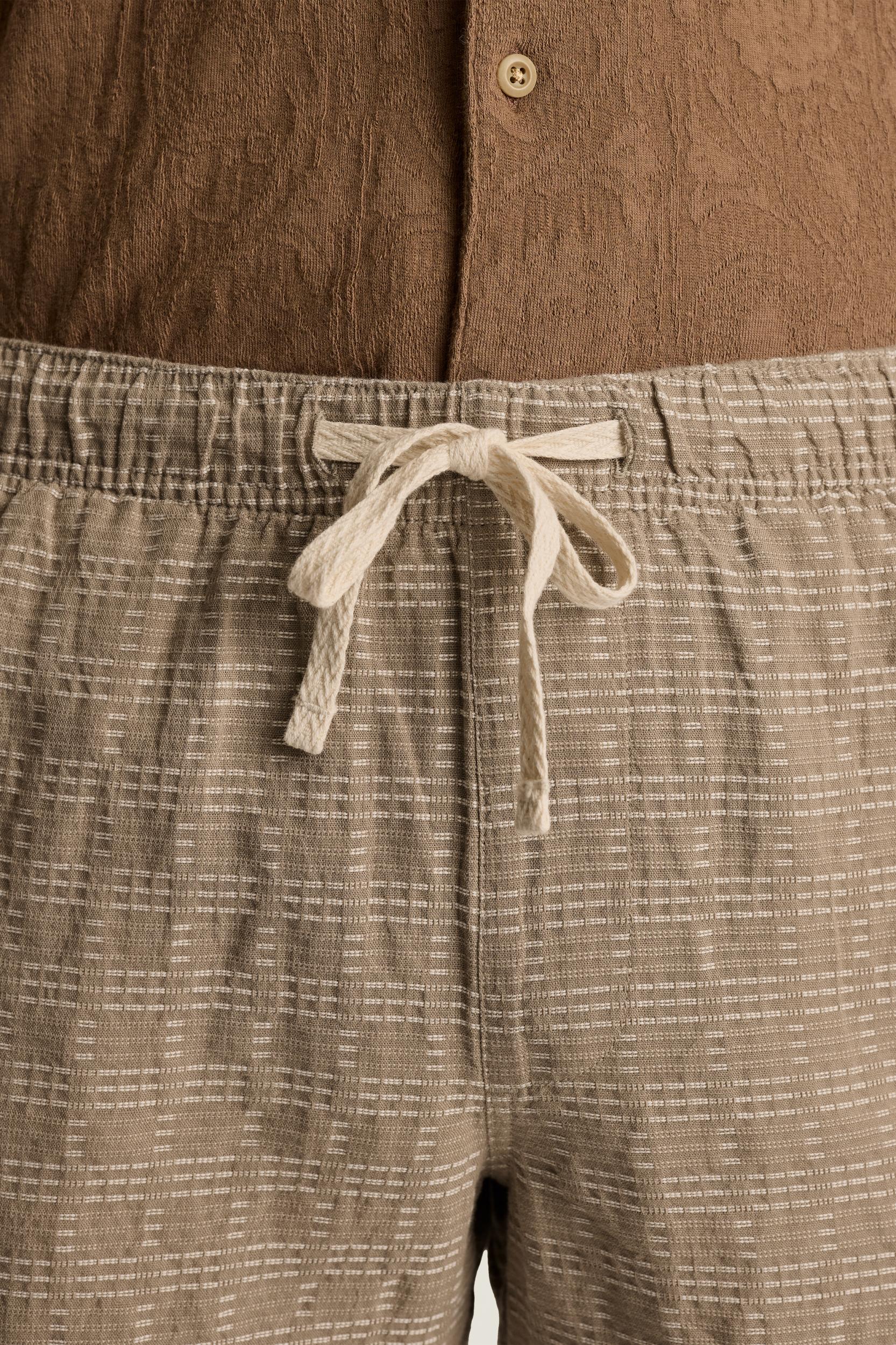 Nomad Short Product Image