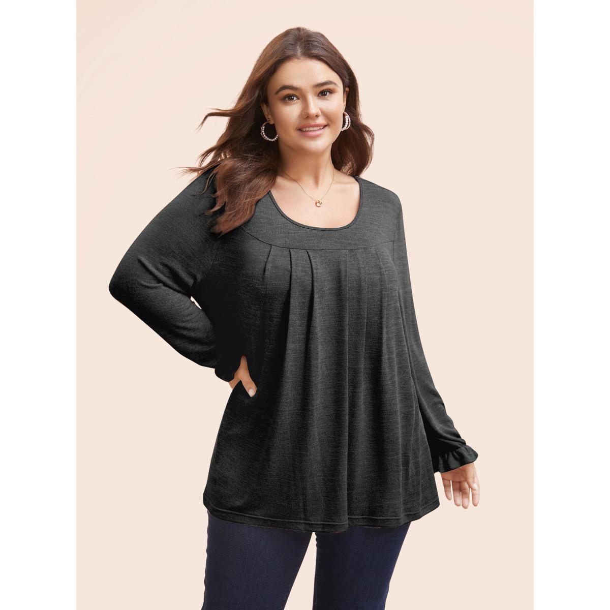 Plus Size Round Neck Heather Pleated T-shirt Black Women Leisure Pleated Round Neck Loose Casual T-shirts BloomChic 26/4X Product Image