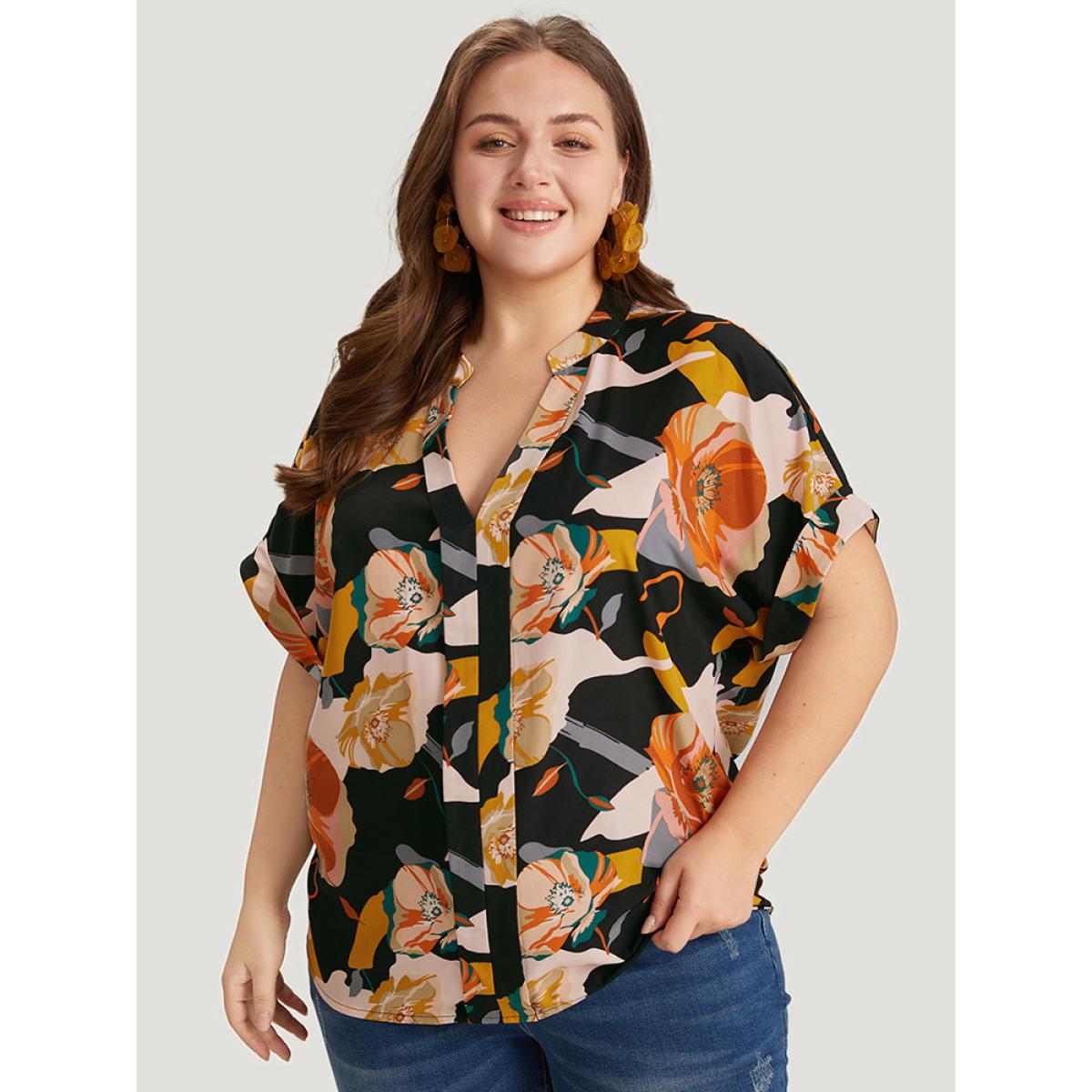 Plus Size Multicolor Floral Print Notched Cuffed Sleeve Blouse Women Elegant Short sleeve Notched collar Dailywear Blouses BloomChic 12/L Product Image