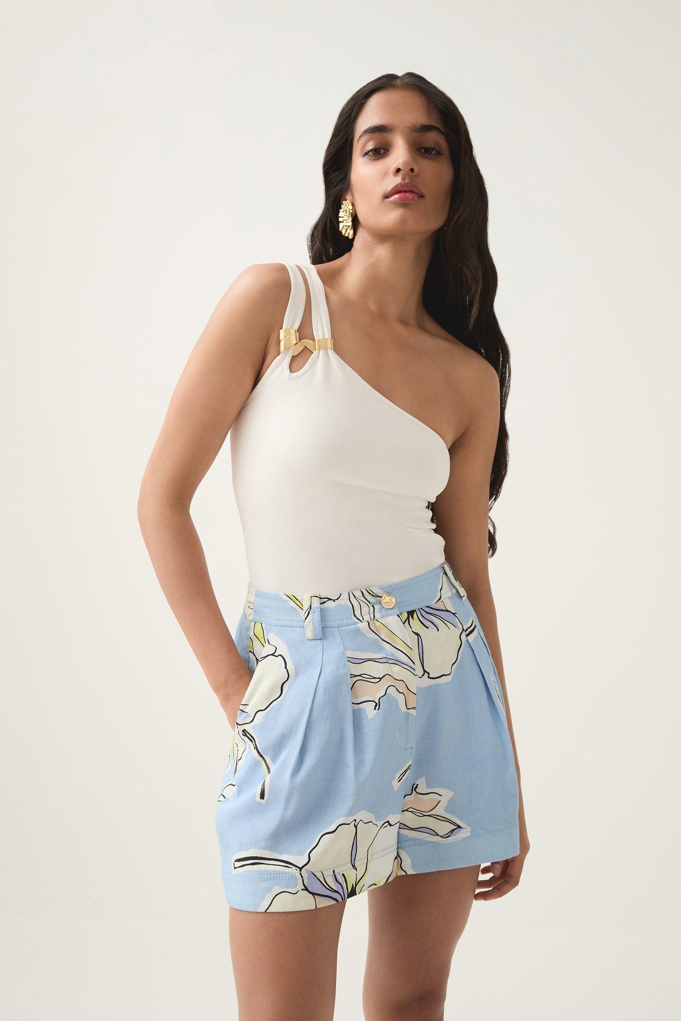 Romantica Short Product Image