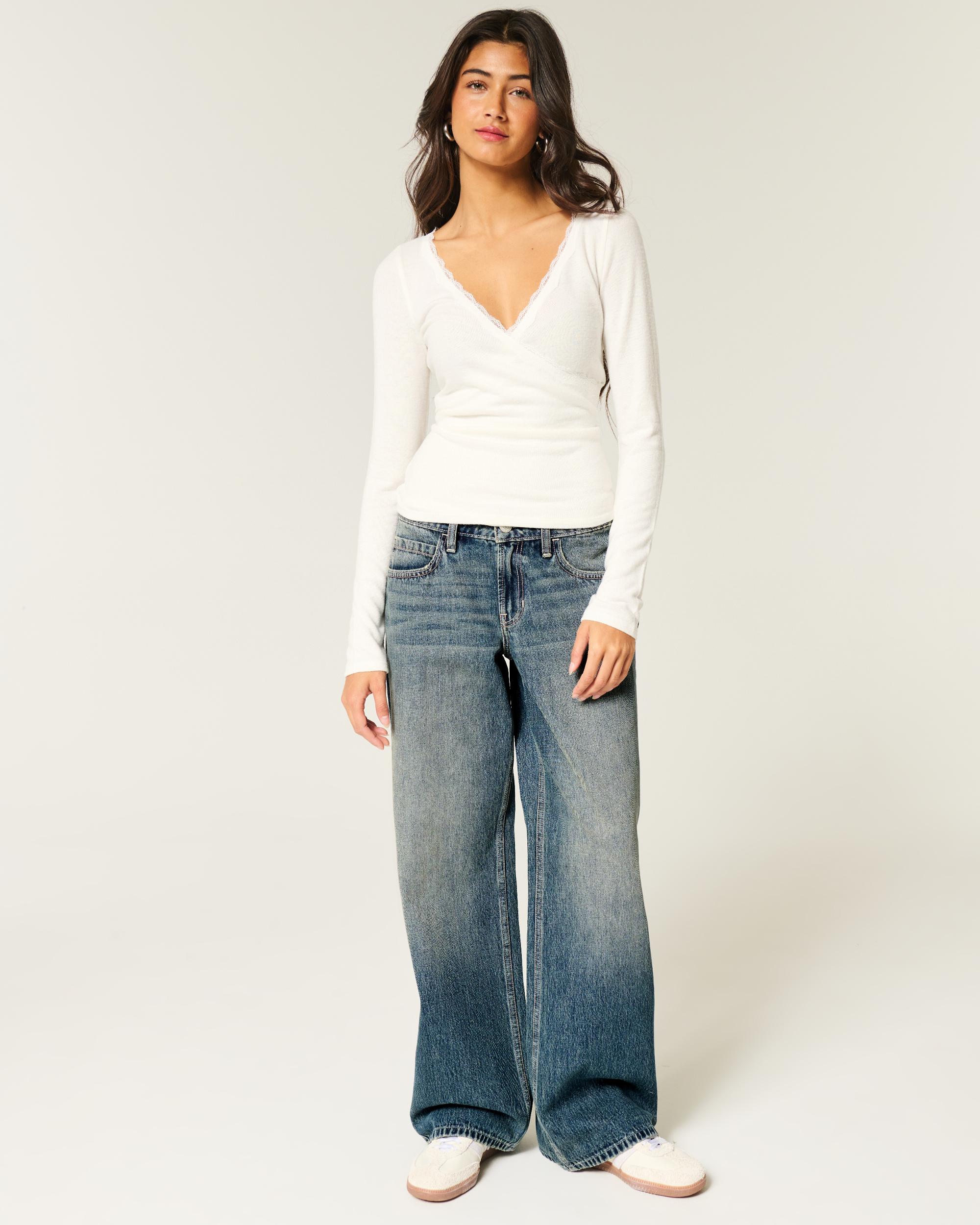 Low-Rise Medium Wash Baggy Jeans Product Image