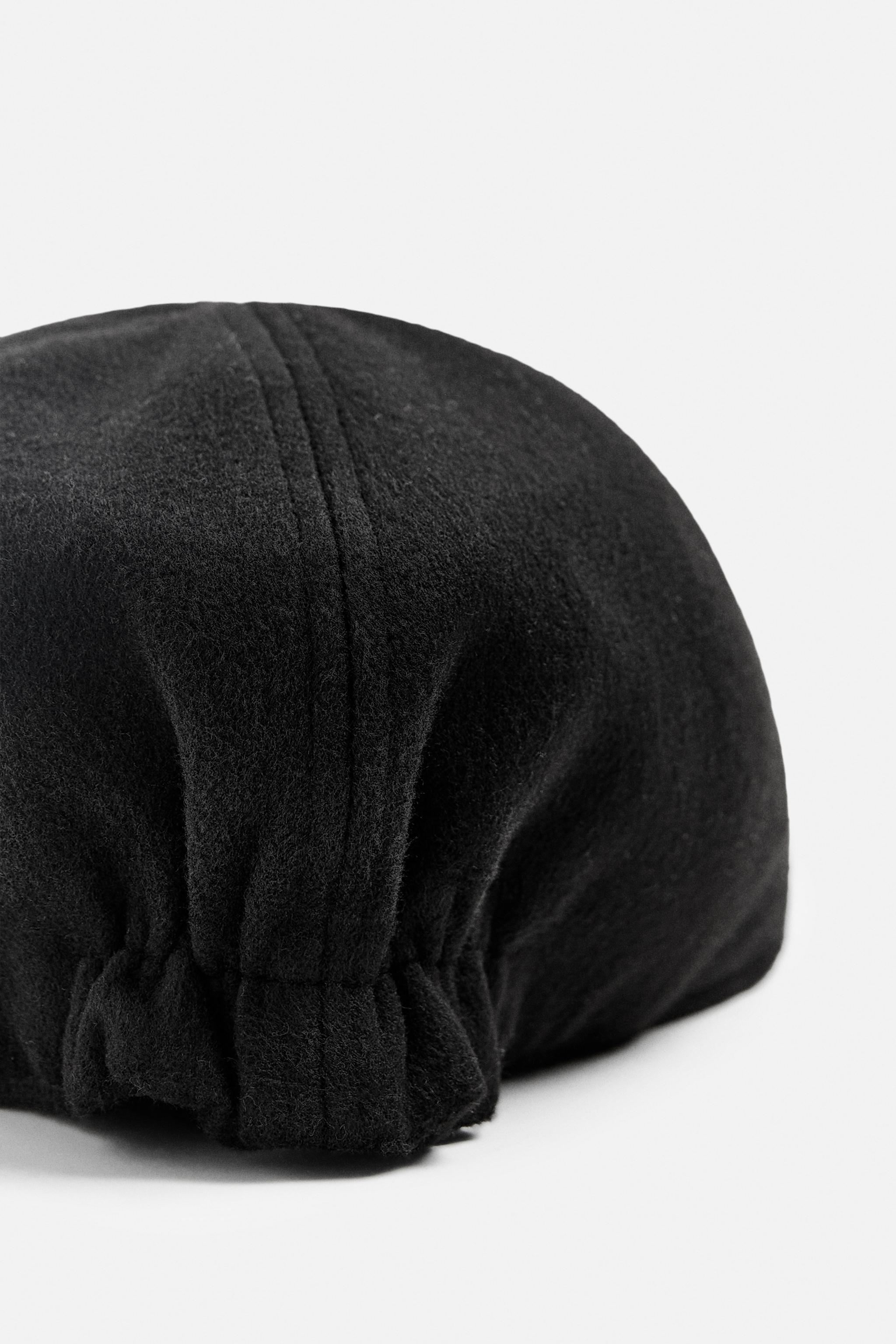 FLANNEL BERET Product Image