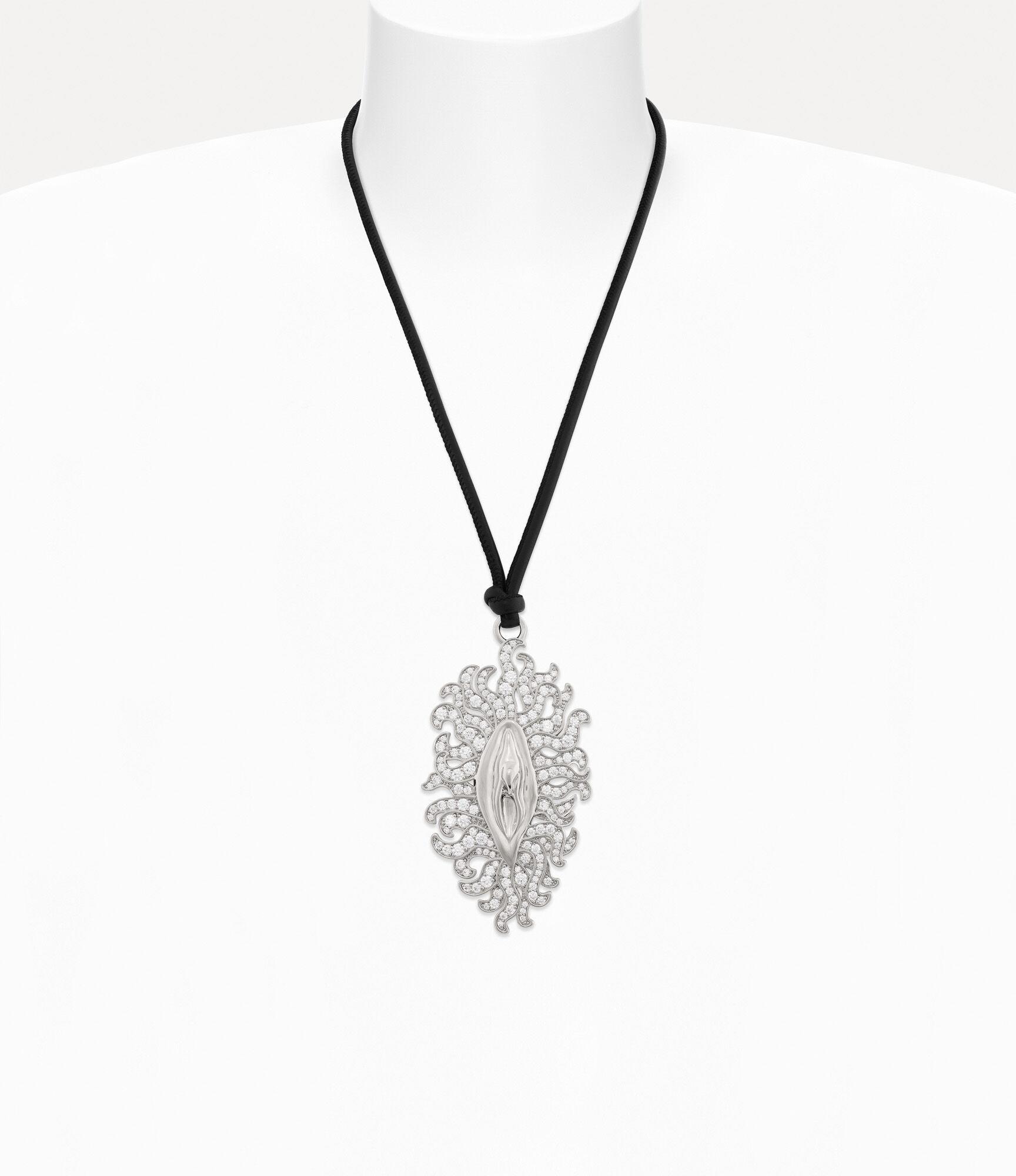 Floriana Pendant Necklace  Product Image