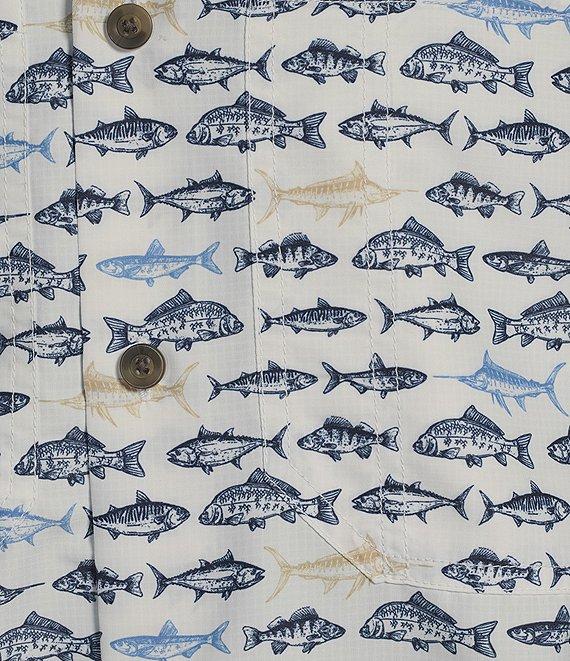 Roundtree & Yorke Performance The Charter Vented Short Sleeve Fish Print Fishing Sport Shirt Product Image