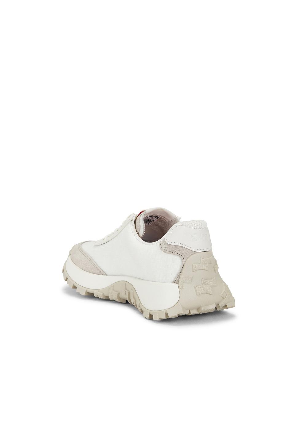 Drift Trail Sneaker Camper Product Image