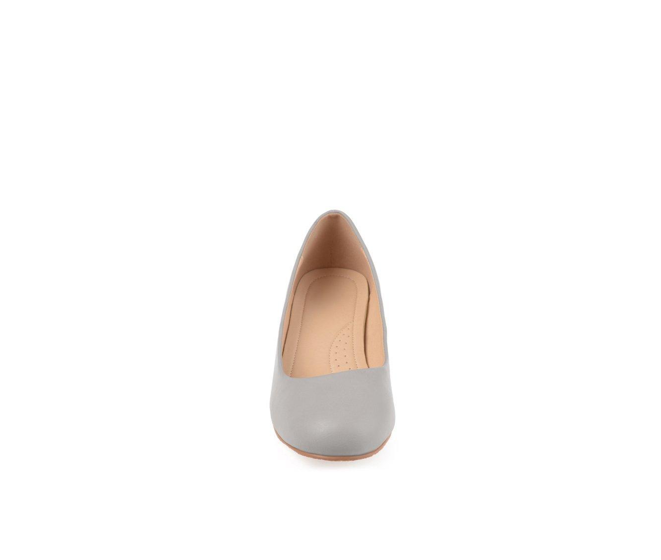 Women's Journee Collection Saar Pumps Product Image