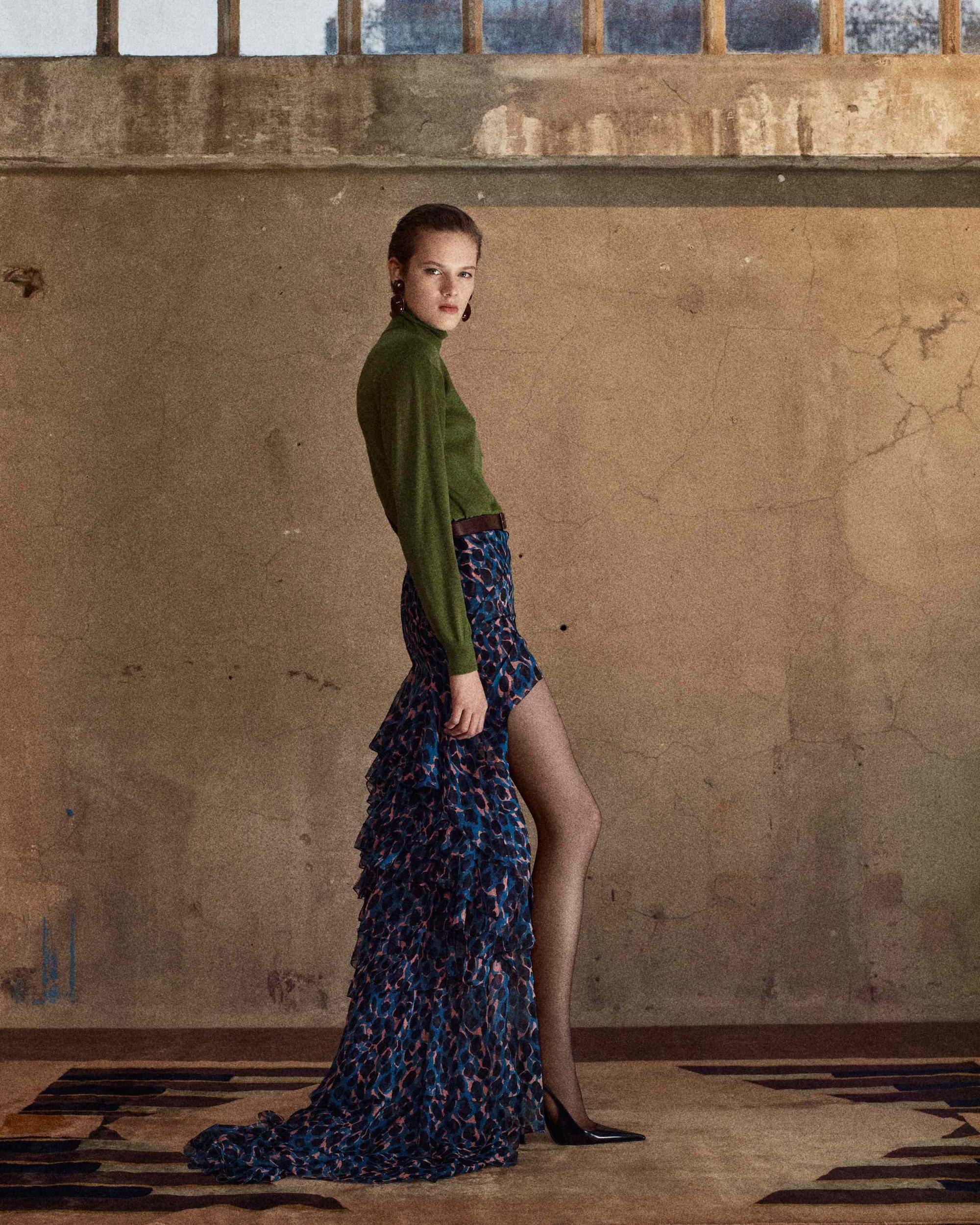 turtleneck sweater in cashmere, wool and silk Product Image