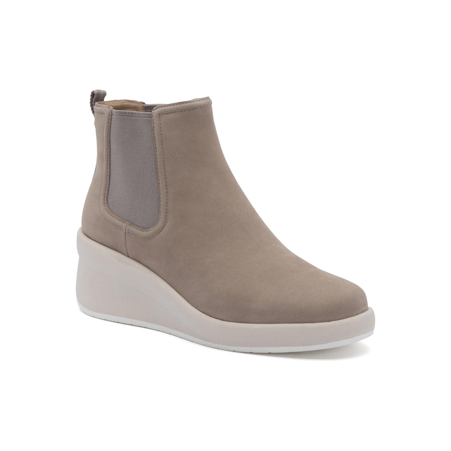 Passage Chelsea Metatarsal Female Product Image