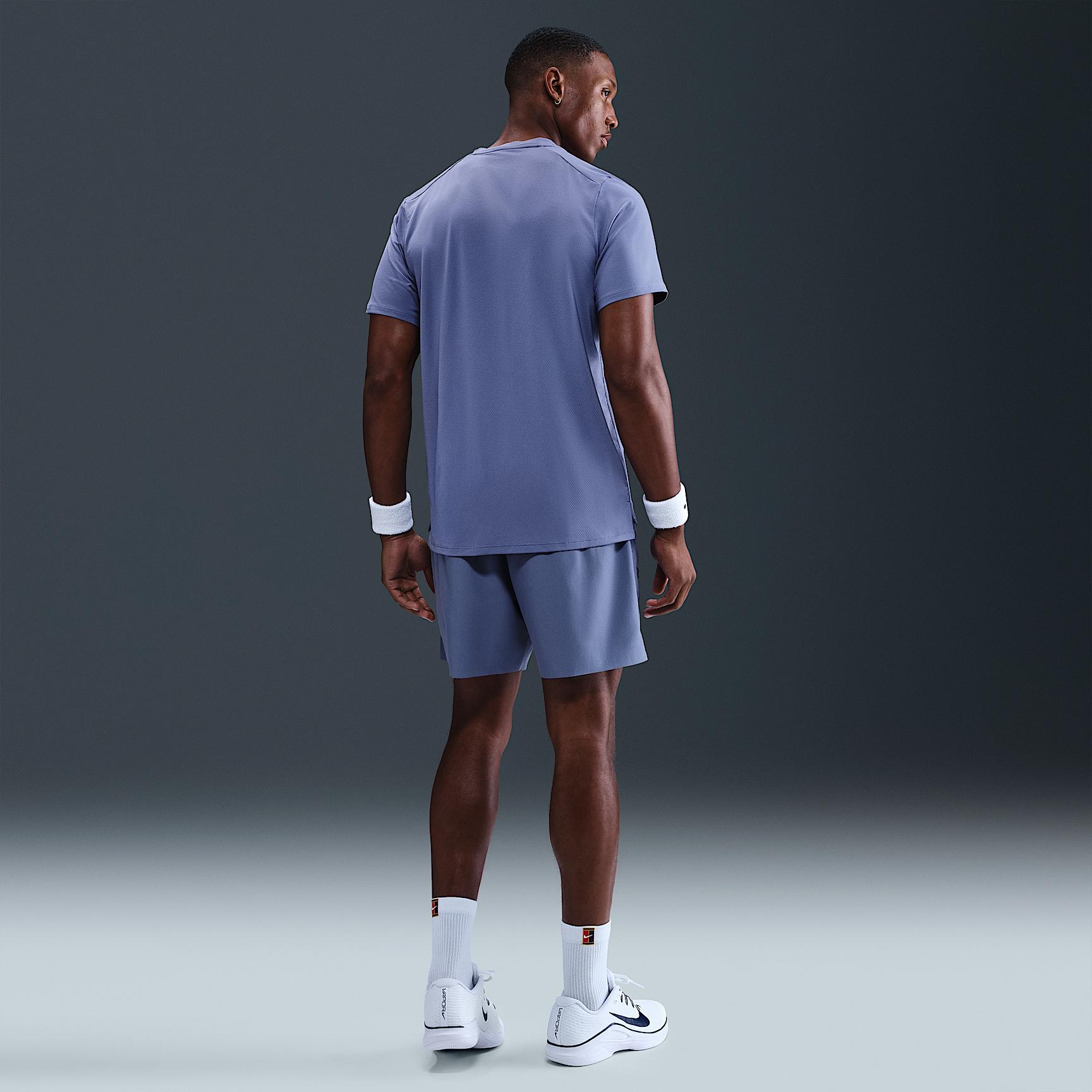 NikeCourt Advantage Men's Dri-FIT Tennis Top Product Image